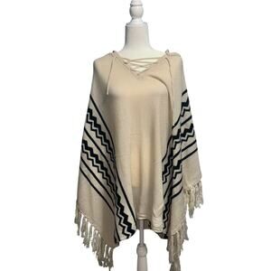 Kori America Cream S/M Sweater Poncho Fringe Hooded Autumn Essential Cozy Soft
